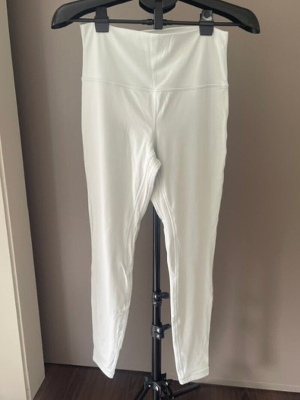 Lululemon Align High-Rise Yoga Pants/Leggings in Ocean Air. Size 10